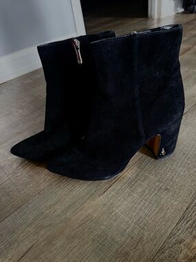 EUC Sam Edelman Black Suede Booties